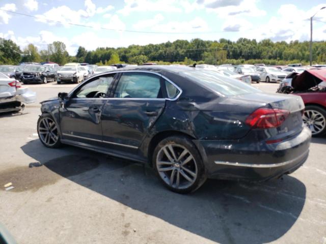 2017 VOLKSWAGEN PASSAT R-L - 1VWDT7A35HC033190