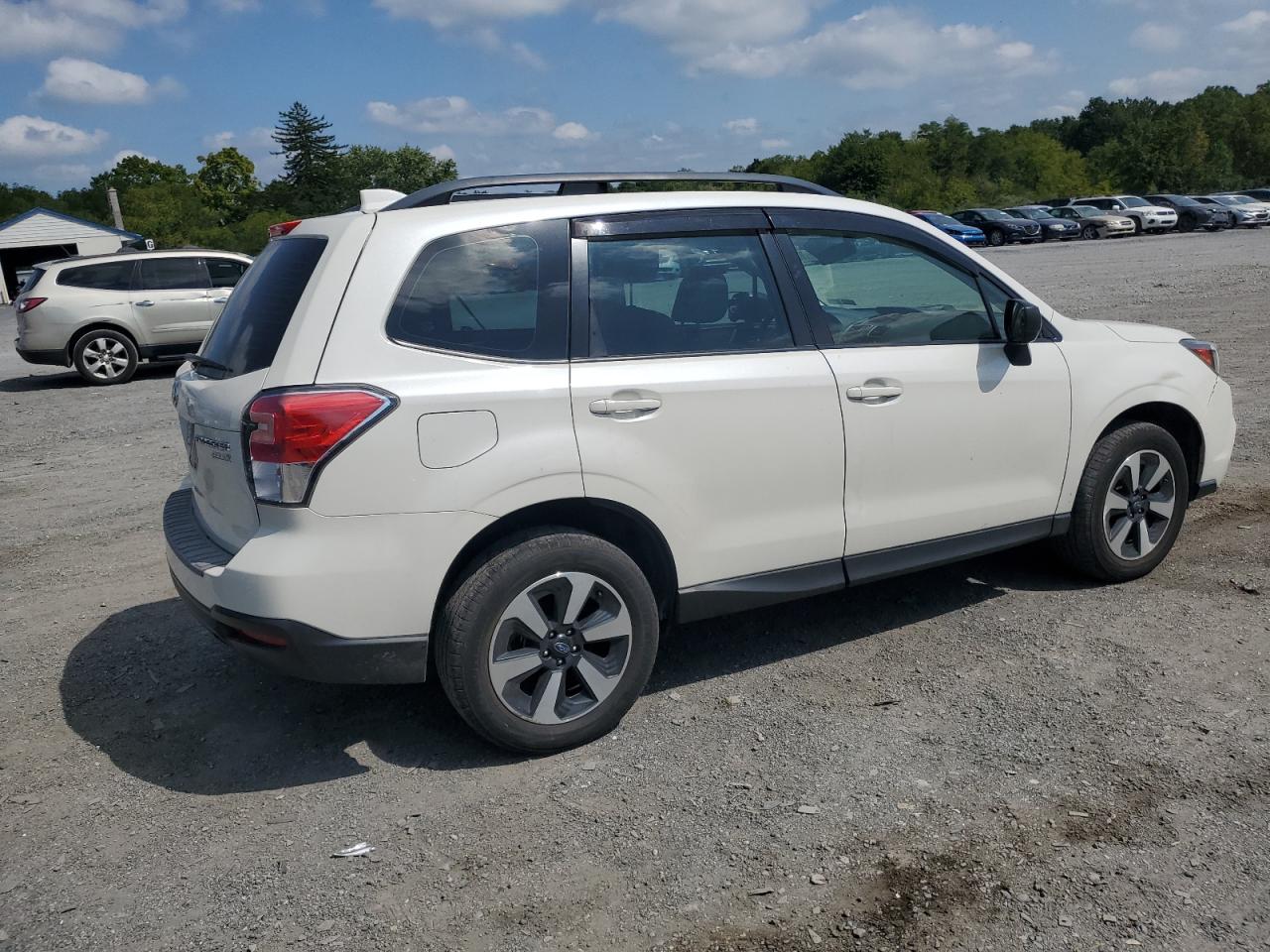 Lot #3009149362 2017 SUBARU FORESTER 2