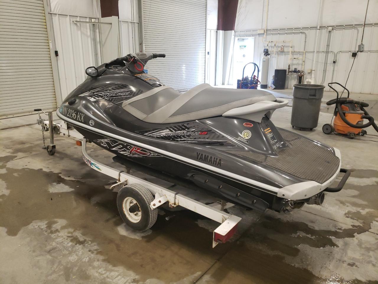 YAMAHA WAVERUNNER 2012 gray   YAMA3953J112 photo #4