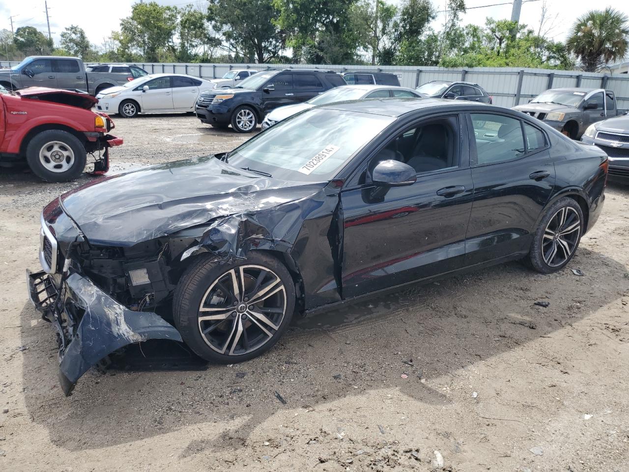 7JR102FM4KG001349 VOLVO S60 T5 R-D 2019
