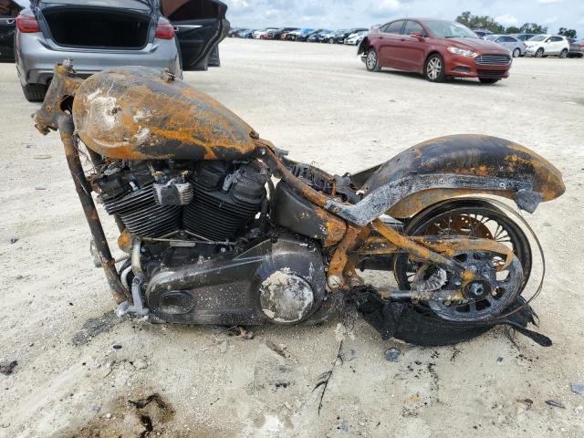 2019 HARLEY-DAVIDSON FLSL 1HD1YDJ29KB056240
