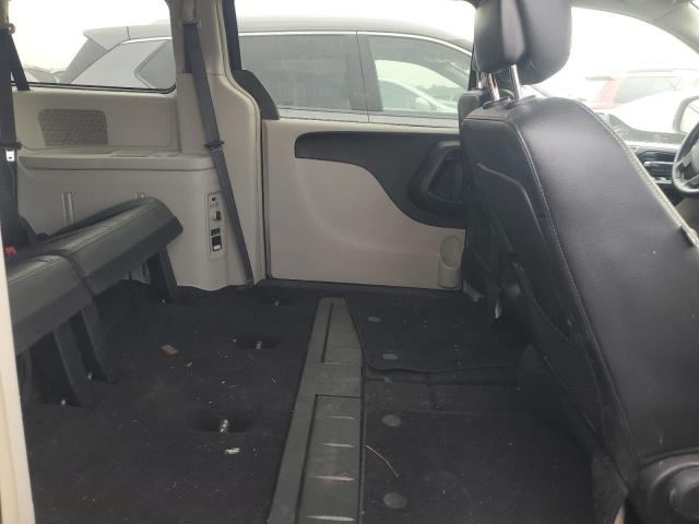2016 CHRYSLER TOWN & COU - 2C4RC1BG0GR111159