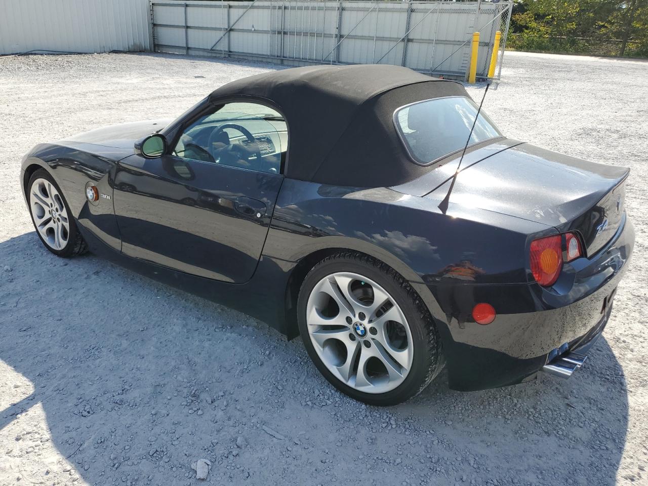 Lot #3026040961 2003 BMW Z4 3.0