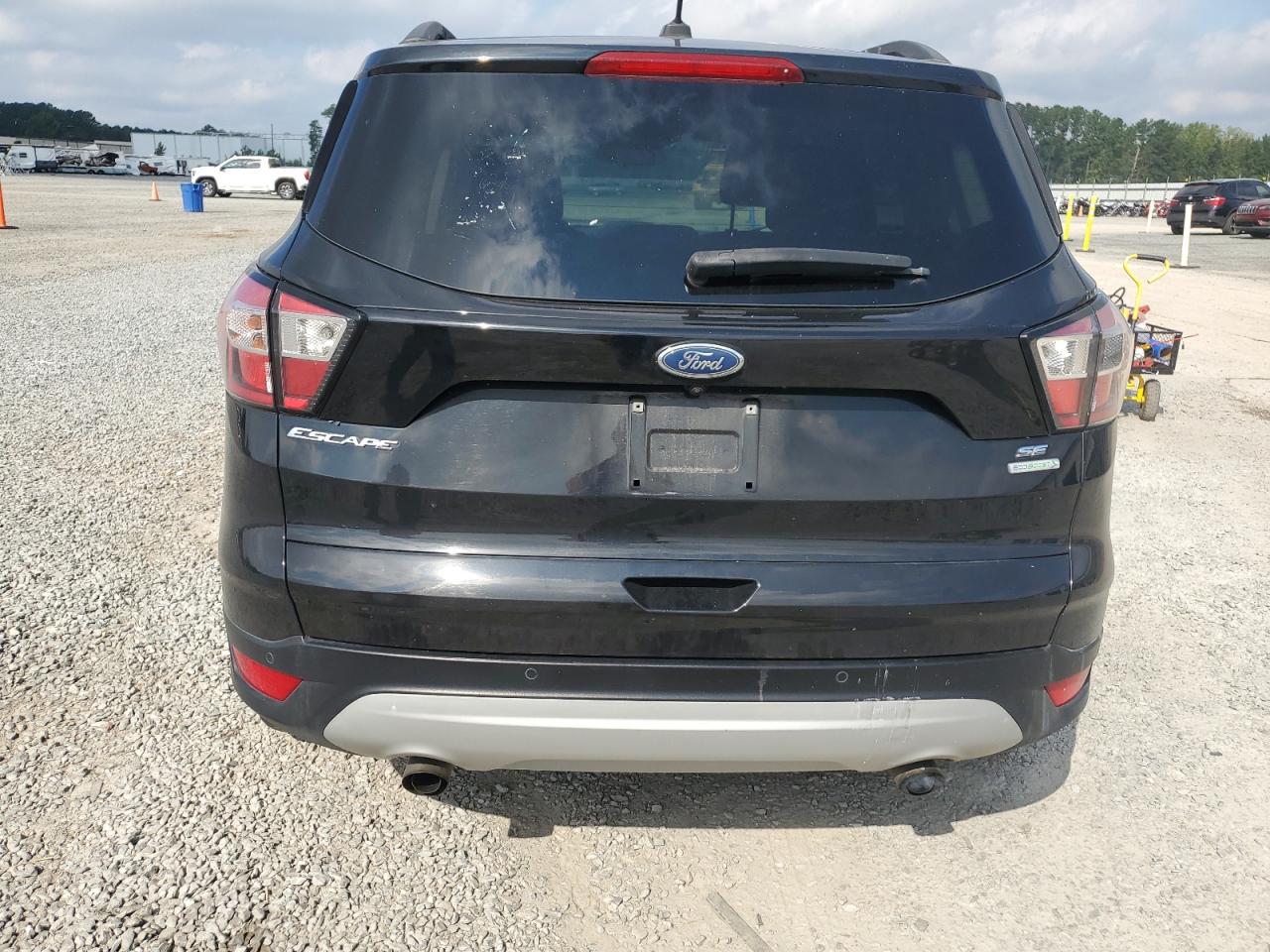 Lot #2921423375 2017 FORD ESCAPE SE