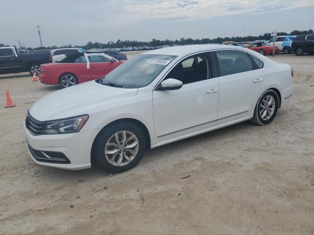 2016 Volkswagen Passat, S