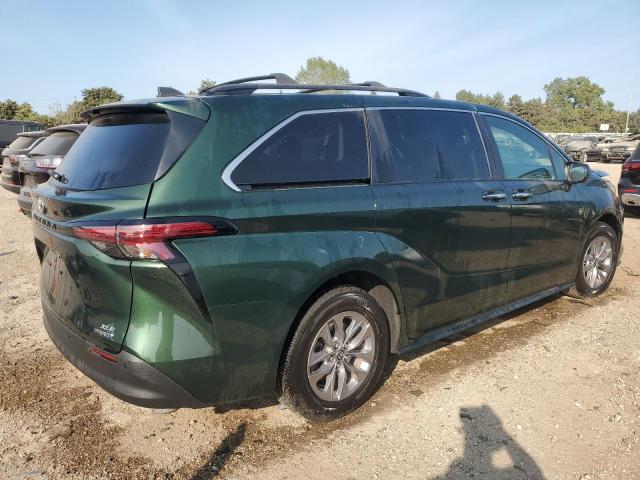 2022 TOYOTA SIENNA XLE - 5TDYSKFC6NS061836