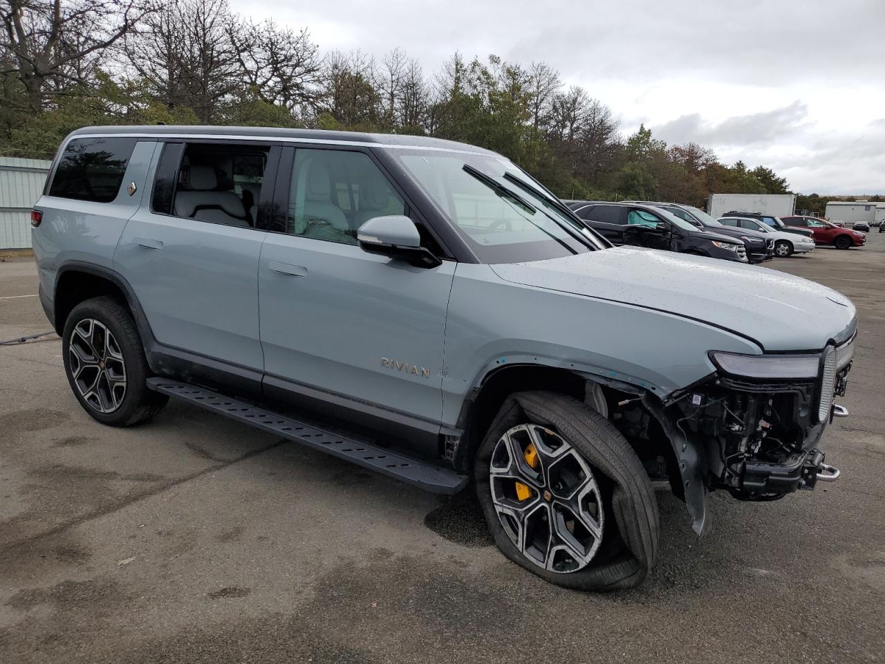 Lot #2962483931 2023 RIVIAN R1S ADVENT