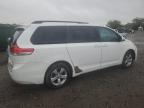 TOYOTA SIENNA LE photo