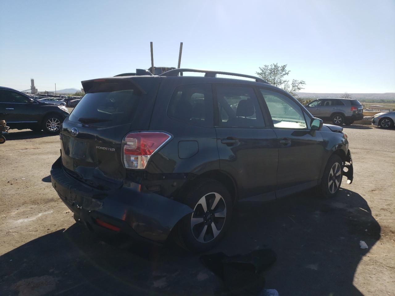 Lot #2977184164 2018 SUBARU FORESTER 2