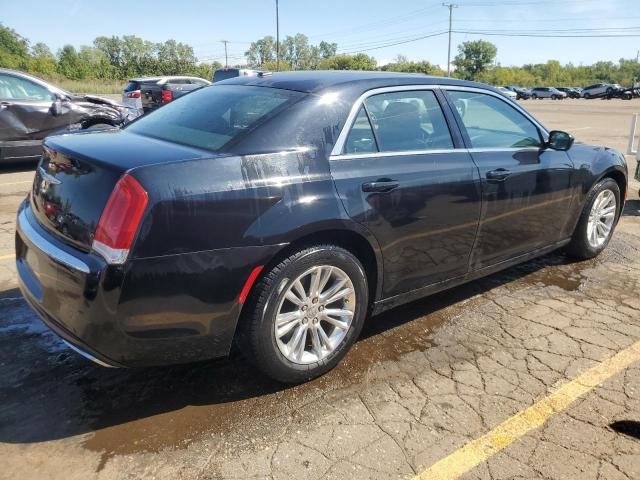 VIN 2C3CCAAG1FH828508 2015 Chrysler 300, Limited no.3