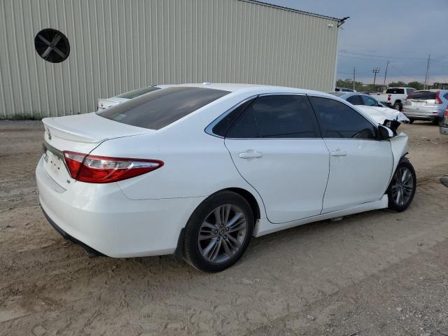 VIN 4T1BF1FK2FU044228 2015 Toyota Camry, LE no.3