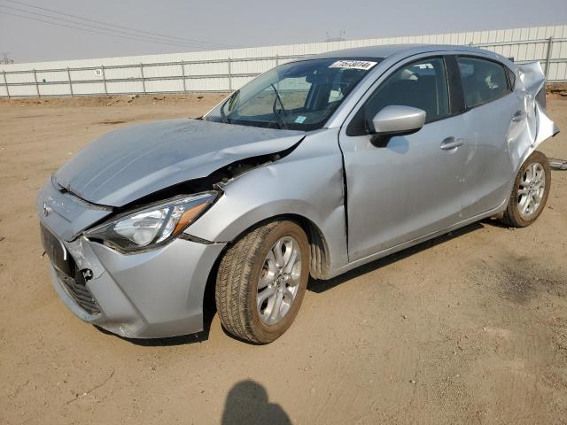 VIN 3MYDLBYV0JY306337 2018 Toyota Yaris no.1