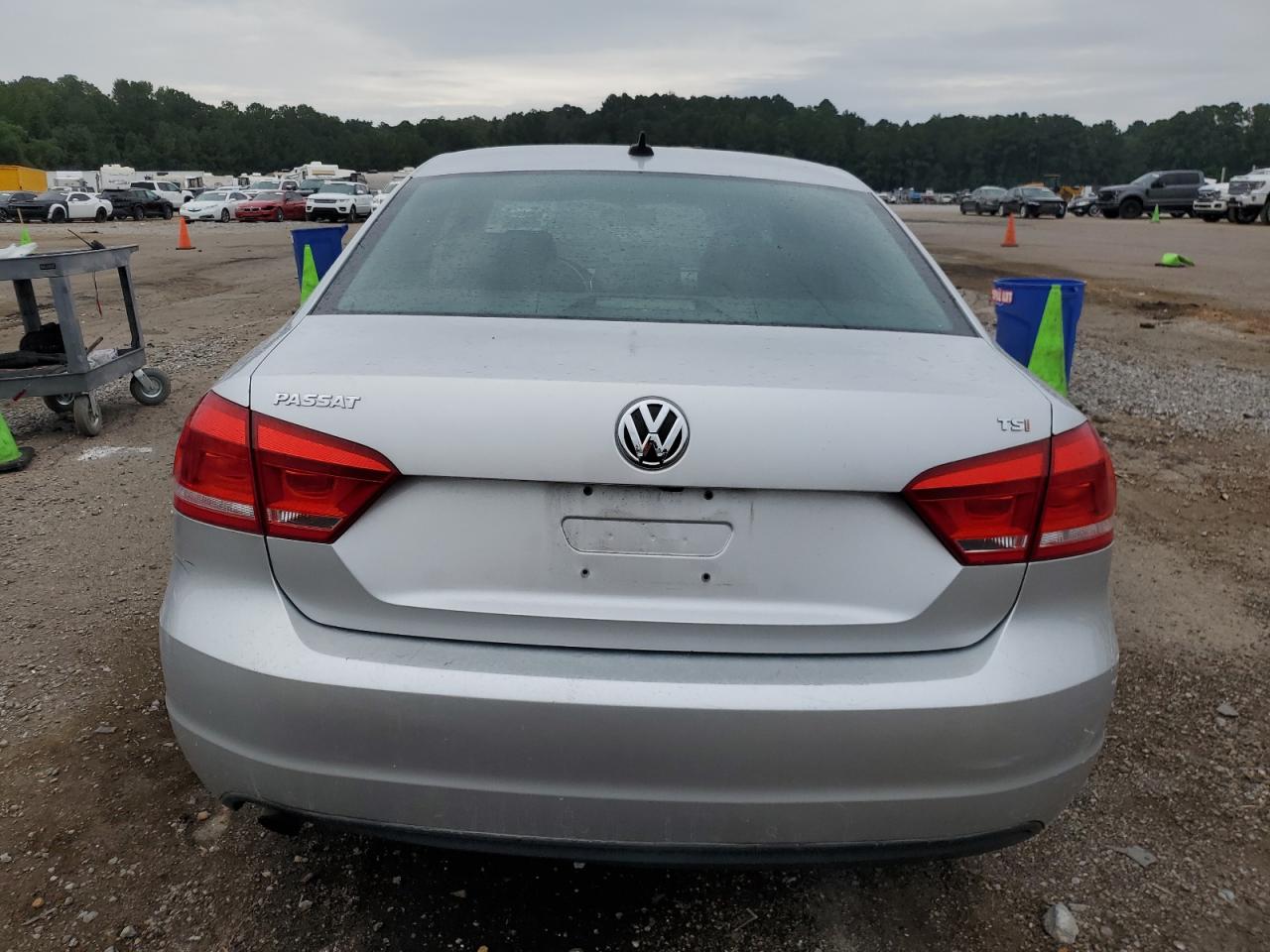 Lot #2893214864 2015 VOLKSWAGEN PASSAT S