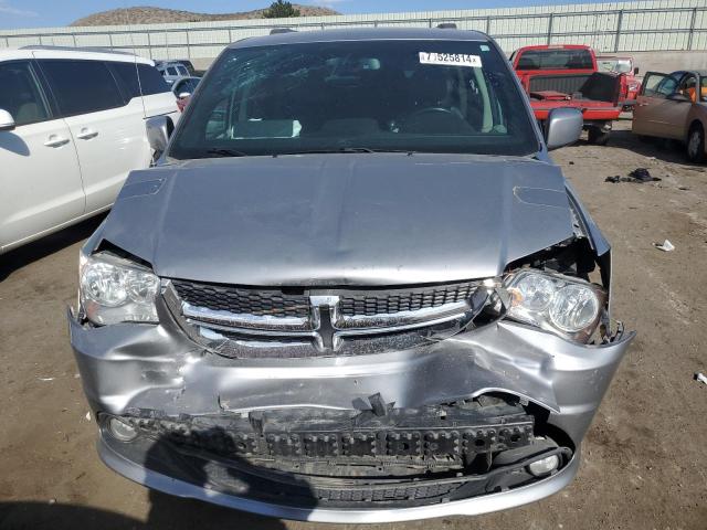 VIN 2C4RDGCG3HR749034 2017 Dodge Grand Caravan, Sxt no.5