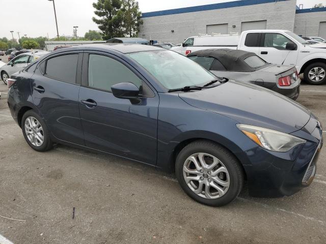 VIN 3MYDLBZV0GY115315 2016 Toyota Scion no.4