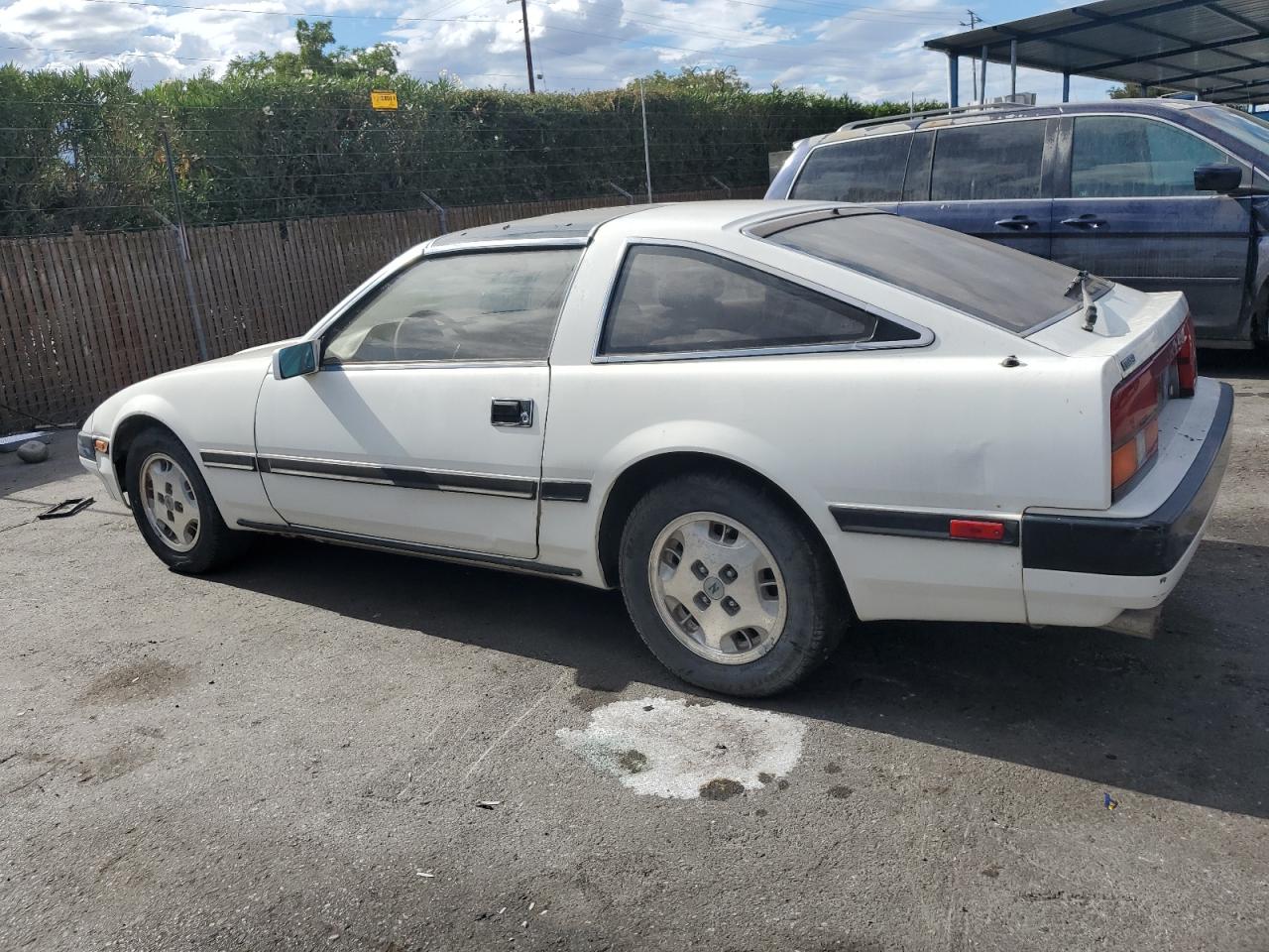 NISSAN 300ZX 2+2 1985 white hatchbac gas JN1HZ16S9FX050874 photo #3