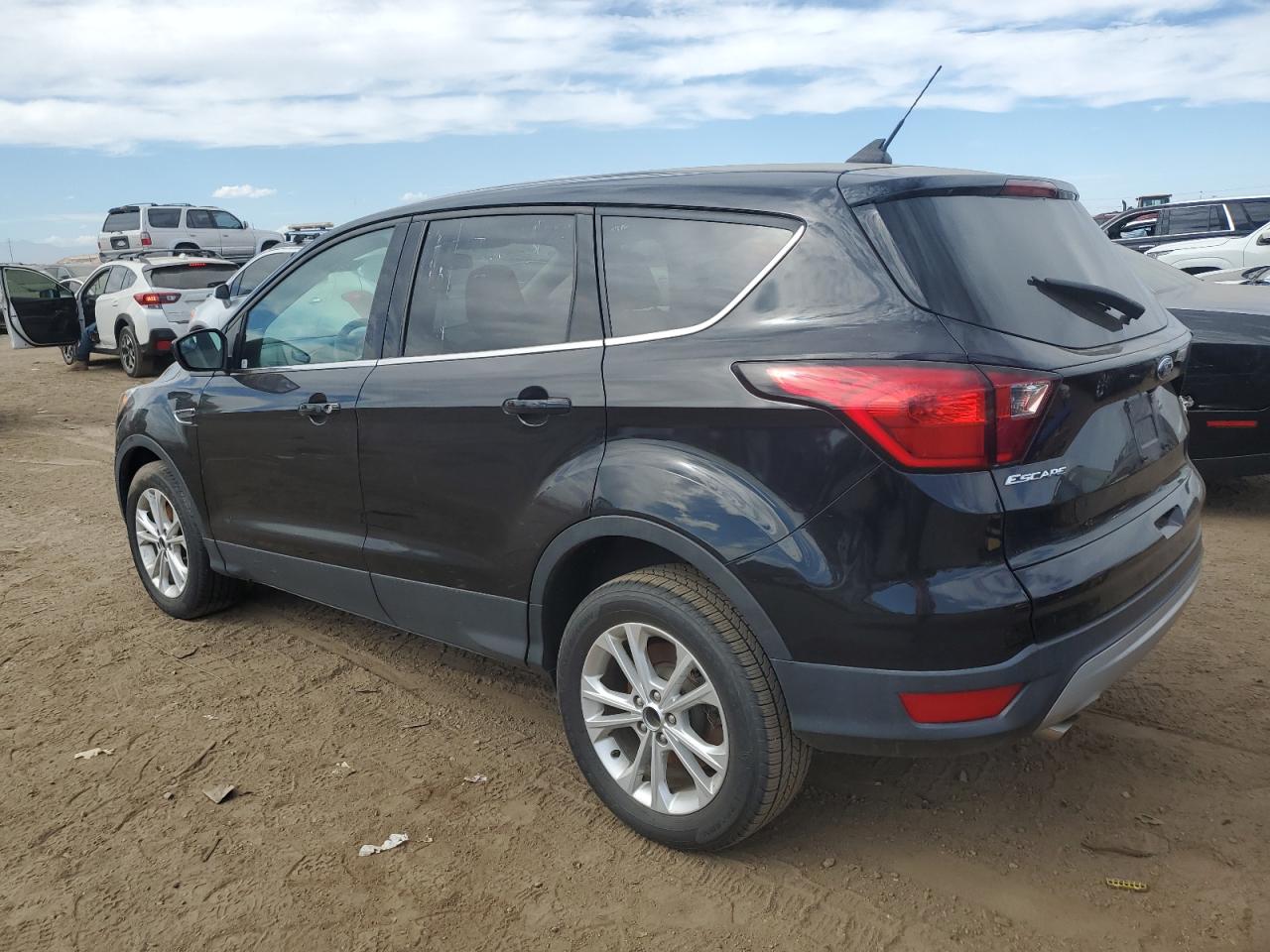 Lot #2972151117 2019 FORD ESCAPE SE