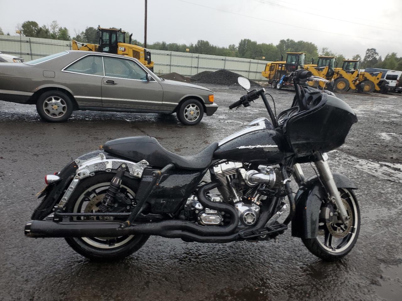 Harley Davidson Road Glide Custom 2015 FLTRX103