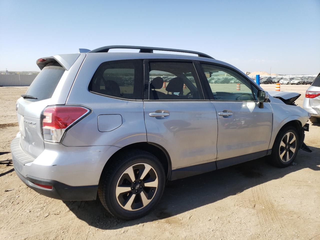 Lot #3021091242 2017 SUBARU FORESTER 2