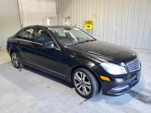 VIN WDDGF8AB2DR265148 2013 Mercedes-Benz C-Class, 3... no.4