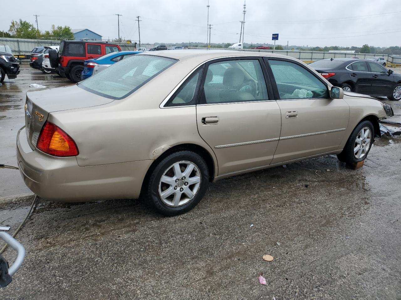 Lot #2879308347 2001 TOYOTA AVALON XL