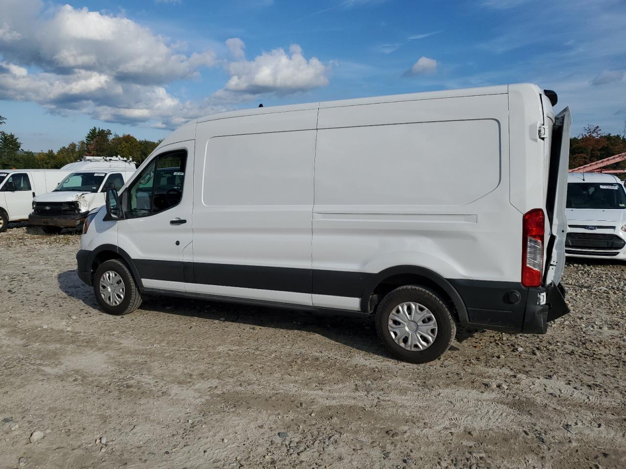 Lot #2890963574 2023 FORD TRANSIT T-