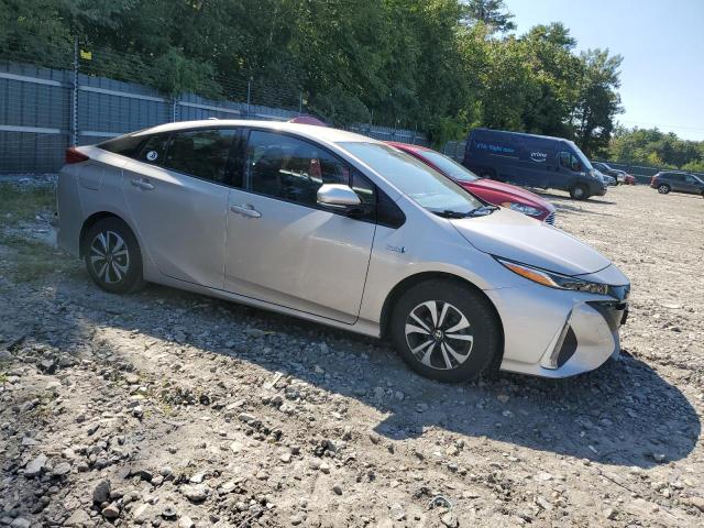 VIN JTDKARFP7J3069816 2018 Toyota Prius no.4