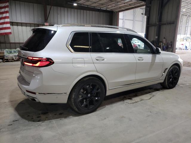 VIN 5UX23EM07P9P50264 2023 BMW X7 no.3