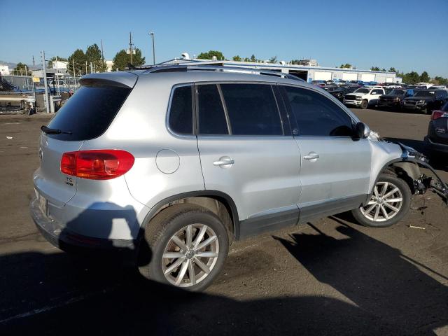 2017 VOLKSWAGEN TIGUAN WOL - WVGSV7AX2HK019157