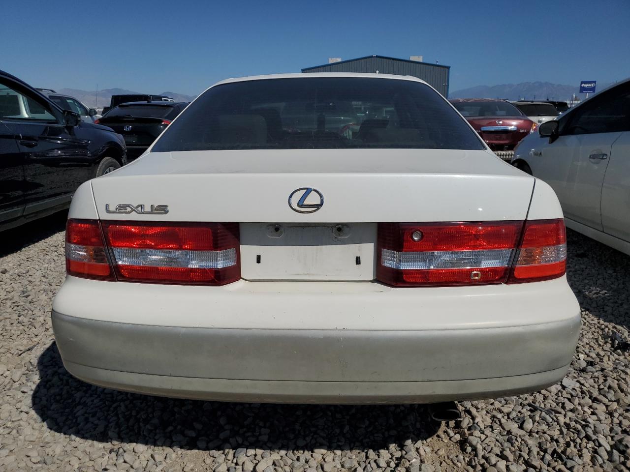 Lot #3030552829 2001 LEXUS ES 300