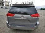 TOYOTA SIENNA LE photo