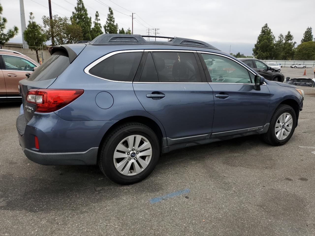 Lot #2988809669 2015 SUBARU OUTBACK 2.