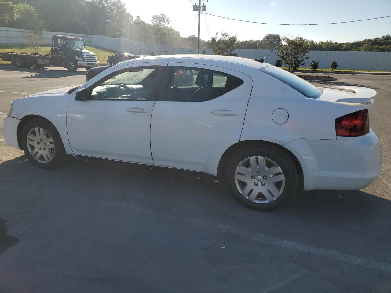 Lot #2883160278 2014 DODGE AVENGER SE