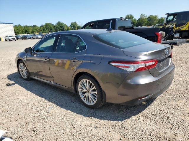 VIN 4T1B21HK5JU508405 2018 Toyota Camry, Hybrid no.2