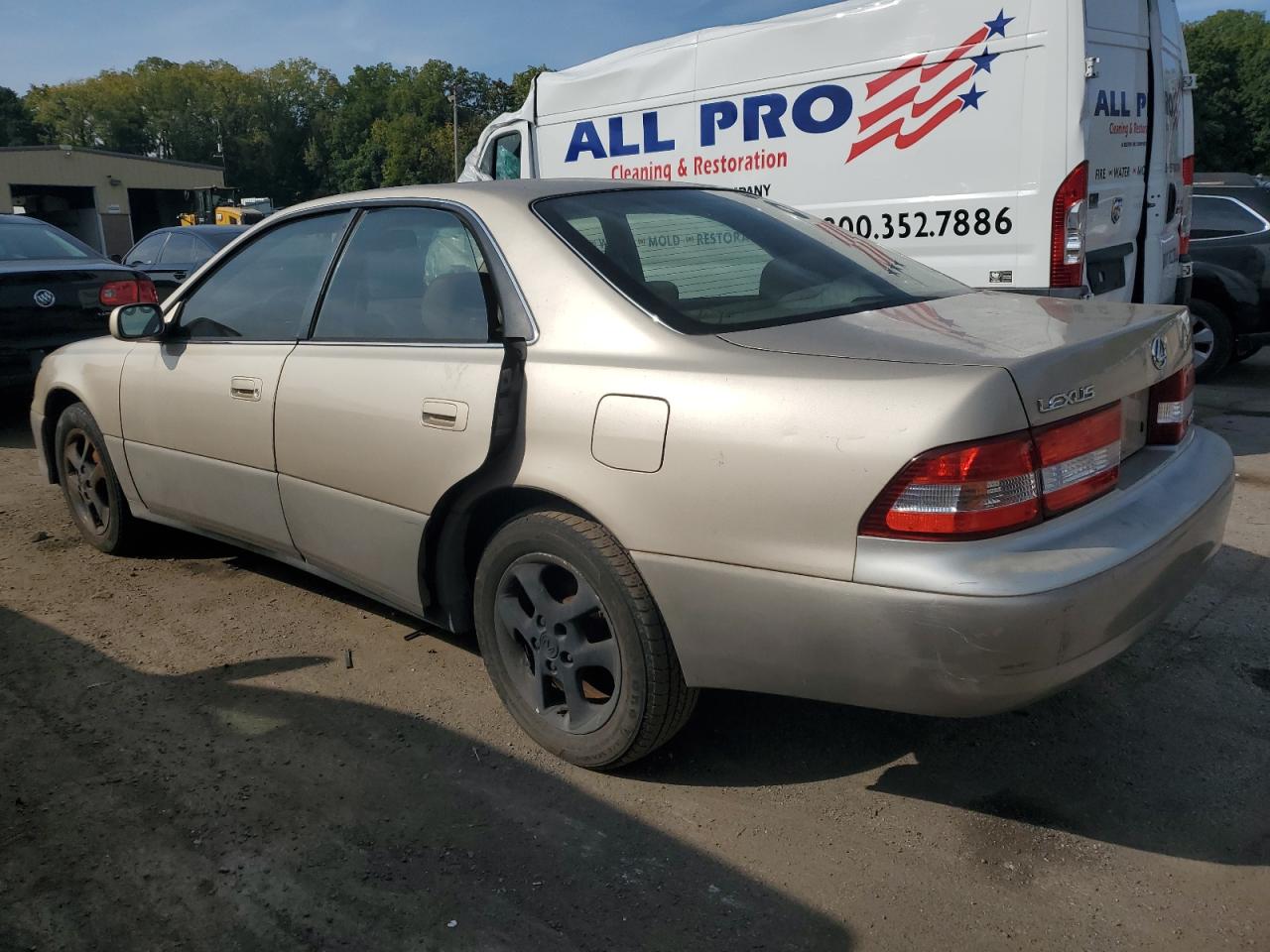 Lot #2976719808 2001 LEXUS ES 300