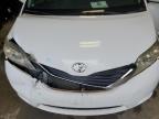 TOYOTA SIENNA LE photo