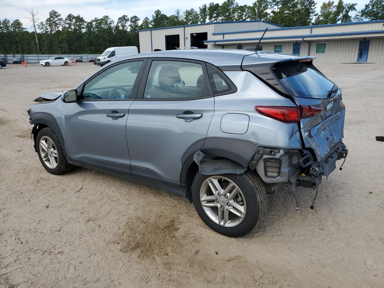 Lot #2909821229 2021 HYUNDAI KONA SE