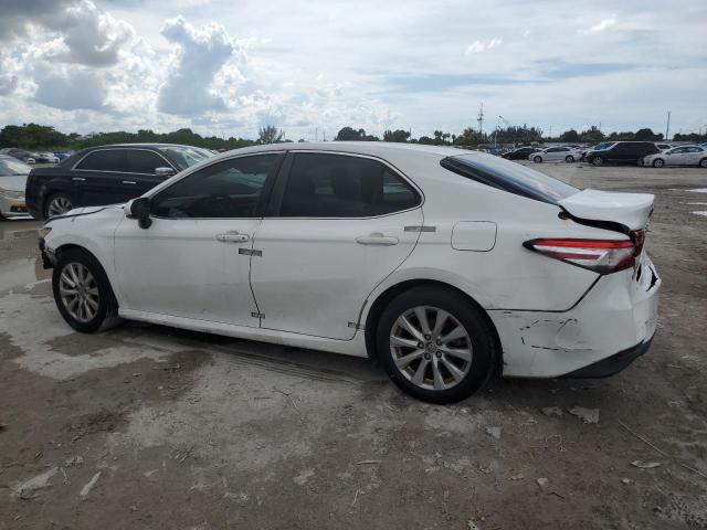 VIN JTNB11HK0J3034940 2018 Toyota Camry, L no.2