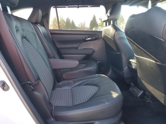 2022 TOYOTA HIGHLANDER - 5TDJZRBH3NS221887