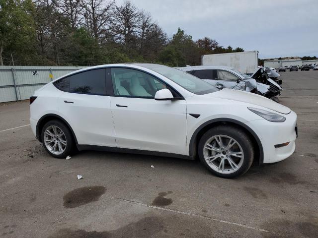 VIN 5YJYGDEE6MF240543 2021 Tesla MODEL Y no.4