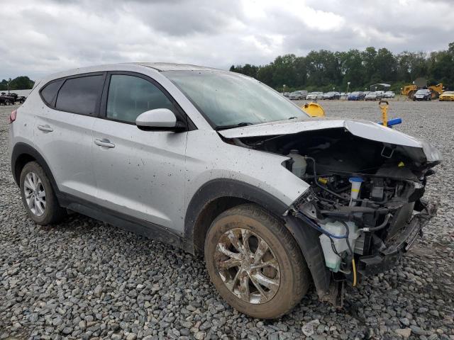 VIN KM8J23A4XKU882755 2019 Hyundai Tucson, SE no.4