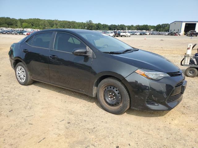 VIN 5YFBURHE2JP855999 2018 Toyota Corolla, L no.4