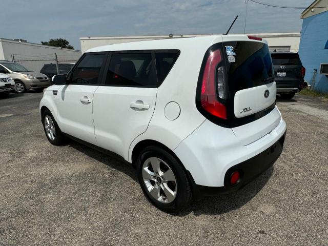 VIN KNDJN2A24J7888973 2018 KIA Soul no.3