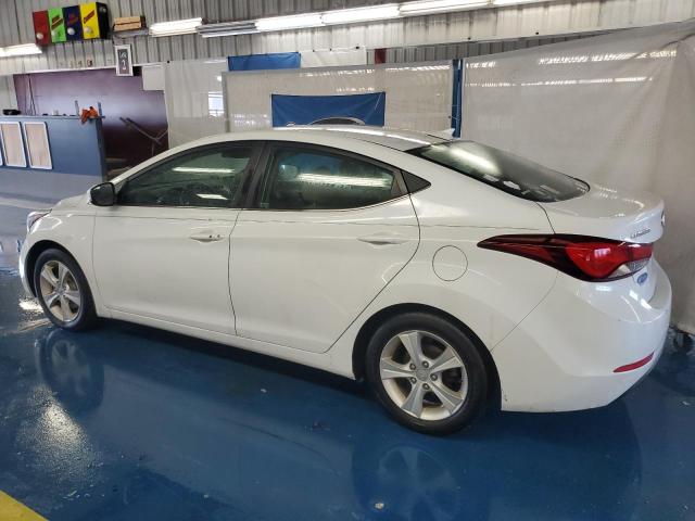 VIN 5NPDH4AE2GH672215 2016 Hyundai Elantra, SE no.2