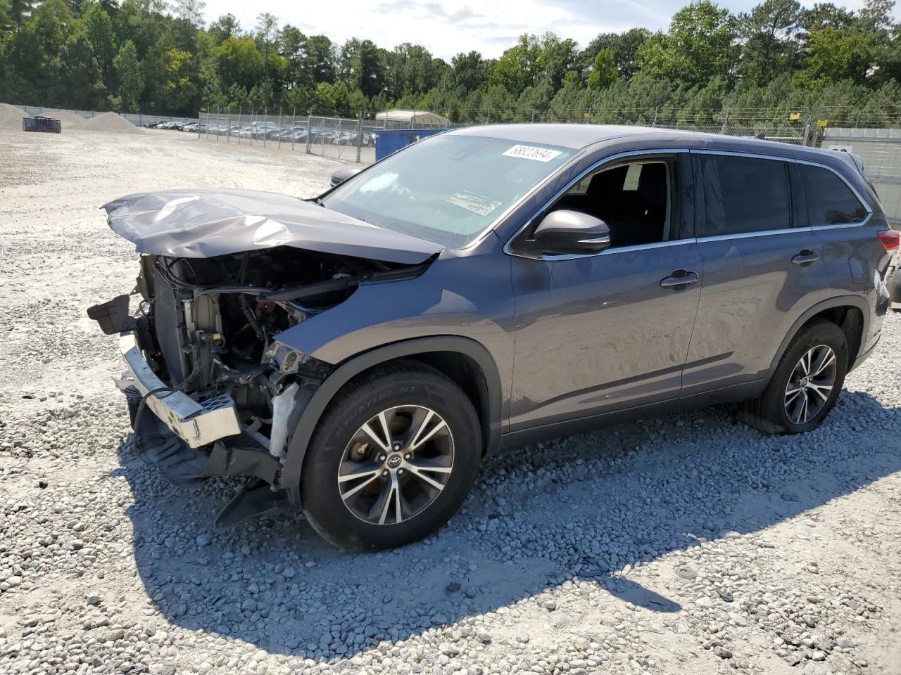 Lot #2806021381 2017 TOYOTA HIGHLANDER