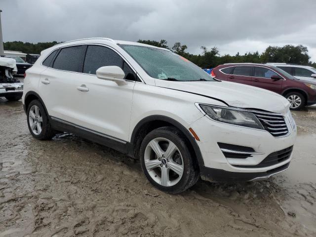 VIN 5LMCJ1C99GUJ15525 2016 Lincoln MKC, Premiere no.4