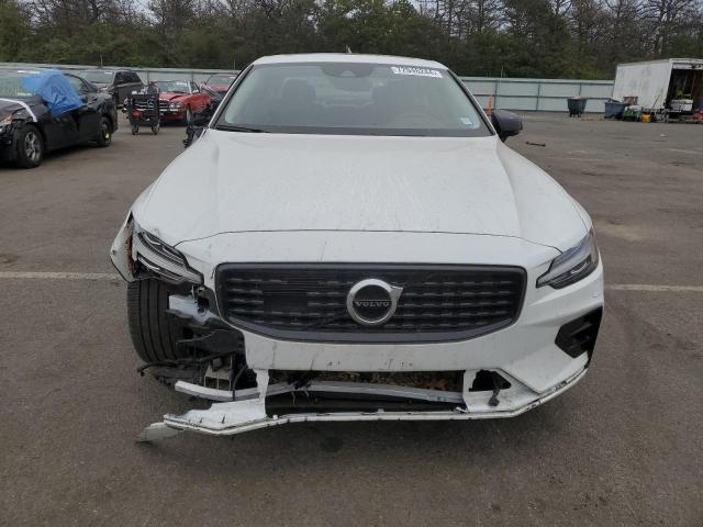 VIN 7JRL12FZXNG161323 2022 Volvo S60, B5 Momentum no.5