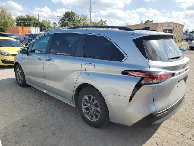 2021 TOYOTA SIENNA XLE 5TDYRKEC4MS004935  69636624