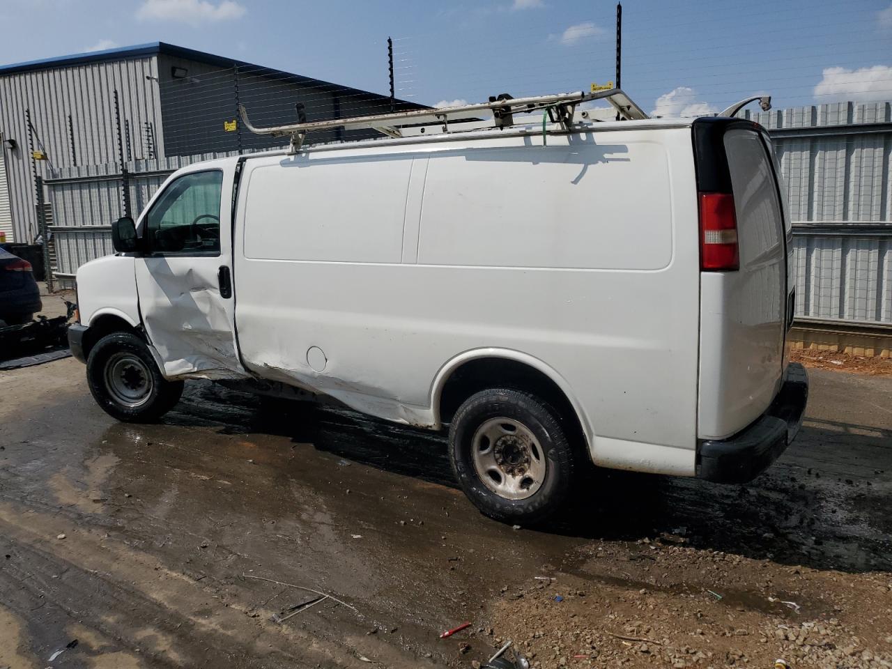 Lot #2918915574 2012 GMC SAVANA G25