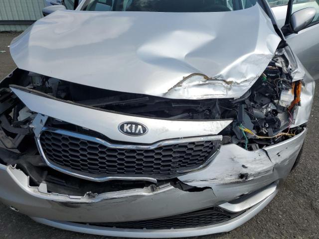 VIN KNAFK4A66E5184625 2014 KIA Forte, LX no.11